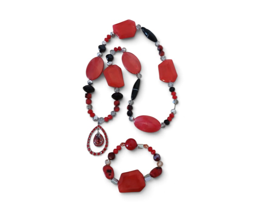 The Redish Set Handmade Necklace and Bracelet Set