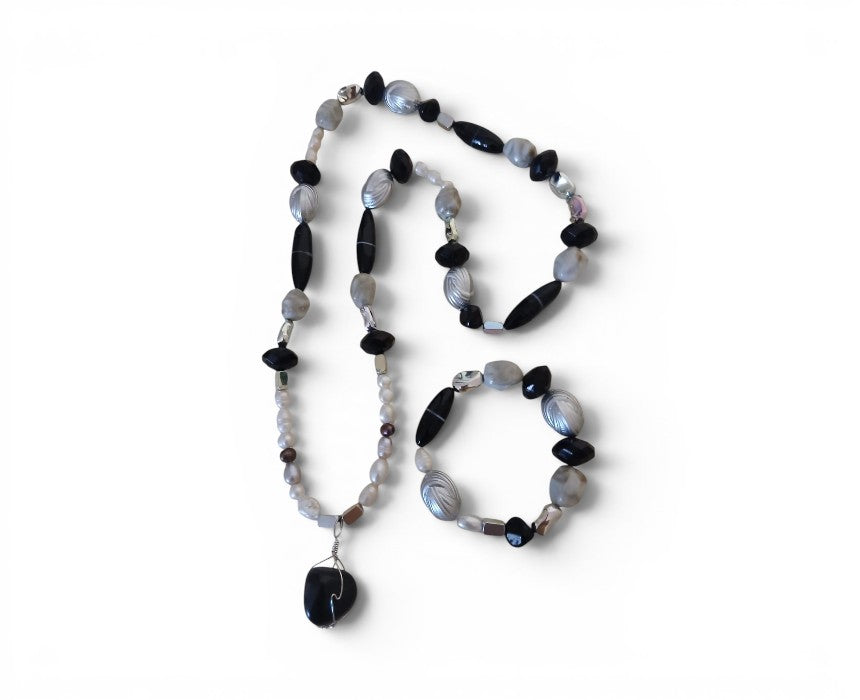 B.S. Artizana Women's Handmade Necklace Bracelet Set