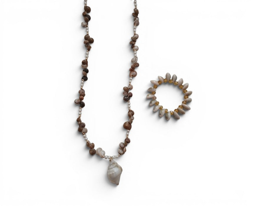 Handmade Shell Pearl Necklace And Bracelet Set