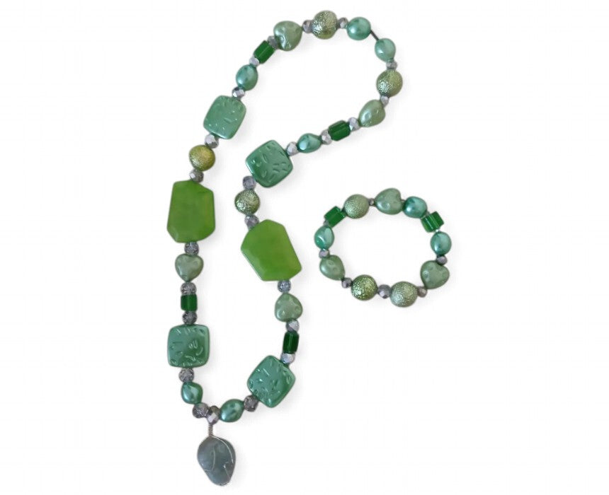 All Green Handmade Necklace Bracelet Set