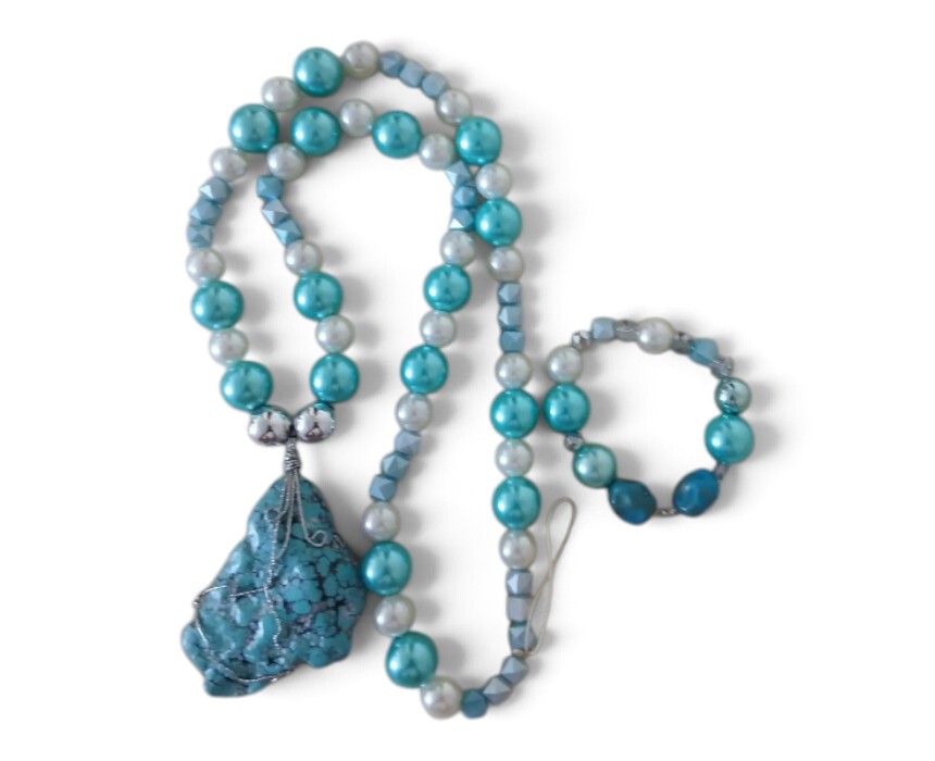Blue Pearl Handmade Necklace and Bracelet Set