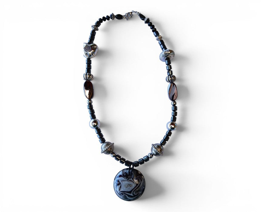 Hematite N. Hand-Poured Stone Necklace