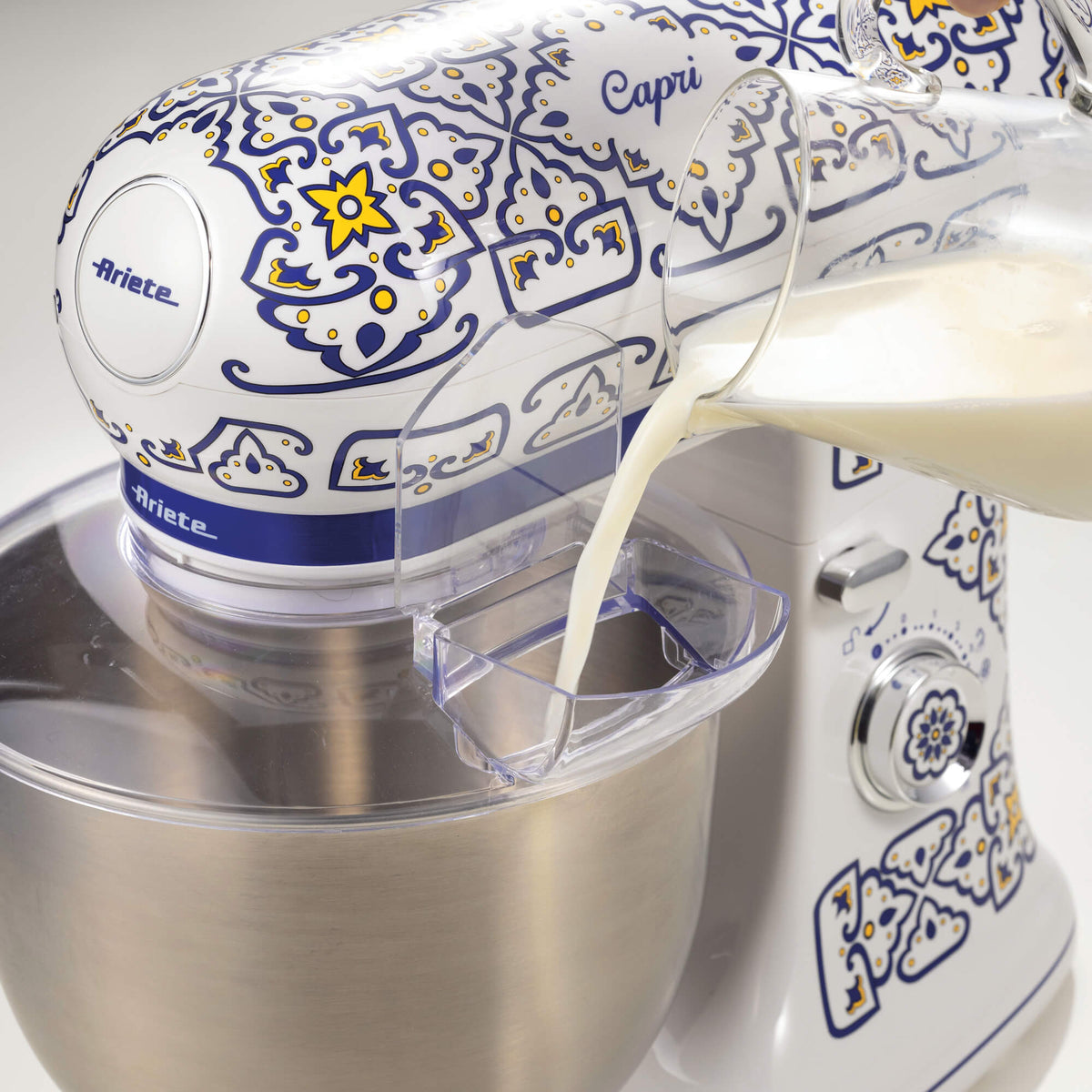 Capri 5.5L Planetary Mixer Cake Mixer Capri 5.5L Planetary Mixer Capri 5.5L Planetary Mixer Ariete