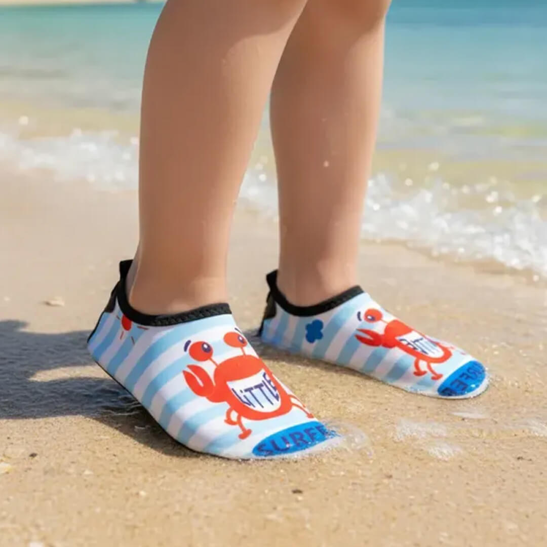 Lightweight kids aqua socks for beach and pool