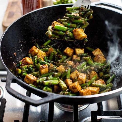 LODGE 36Cm Seasoned Cast Iron Wok Cast Iron LODGE 36Cm Seasoned Cast Iron Wok LODGE 36Cm Seasoned Cast Iron Wok Lodge