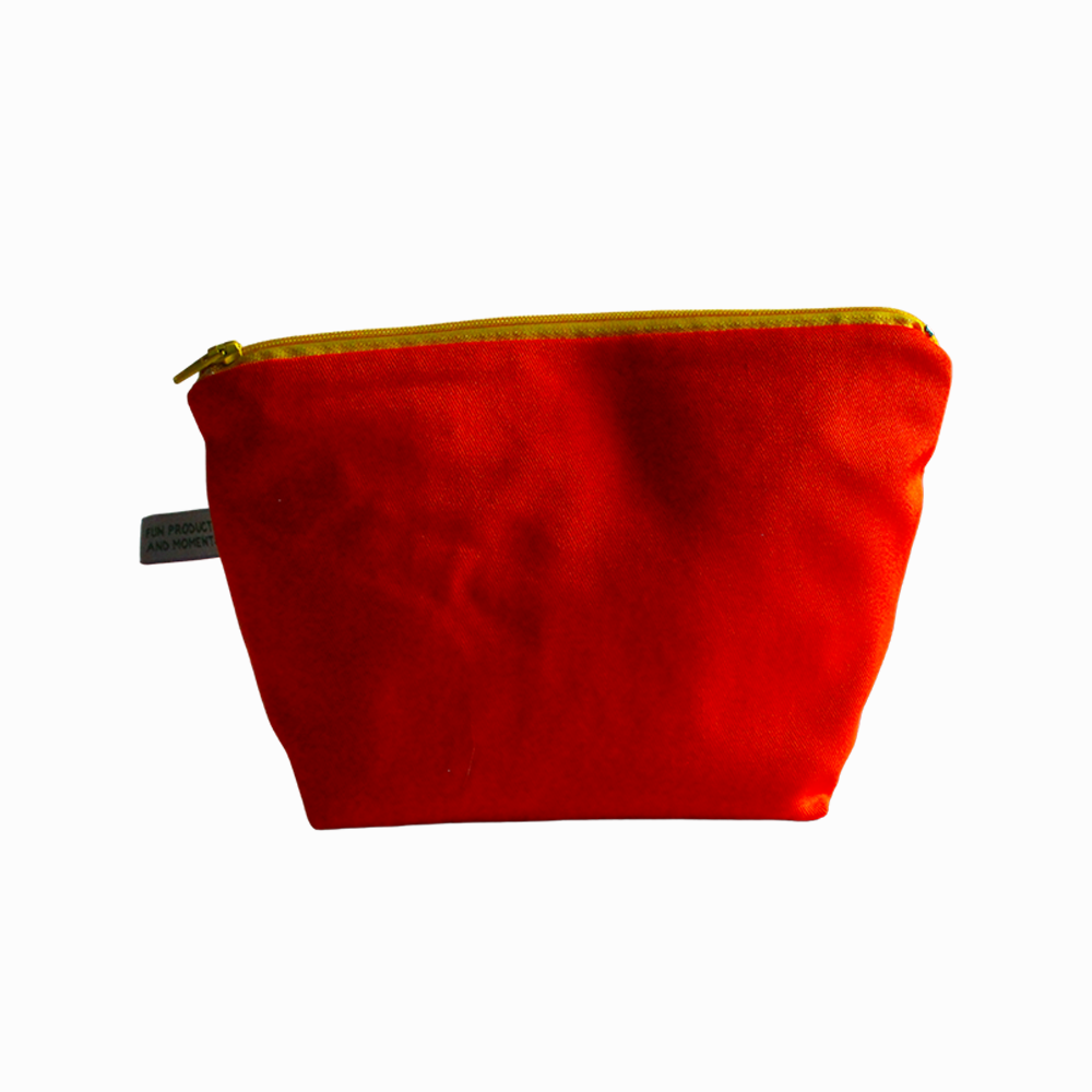Small Pouch: Mine, ما تقترب