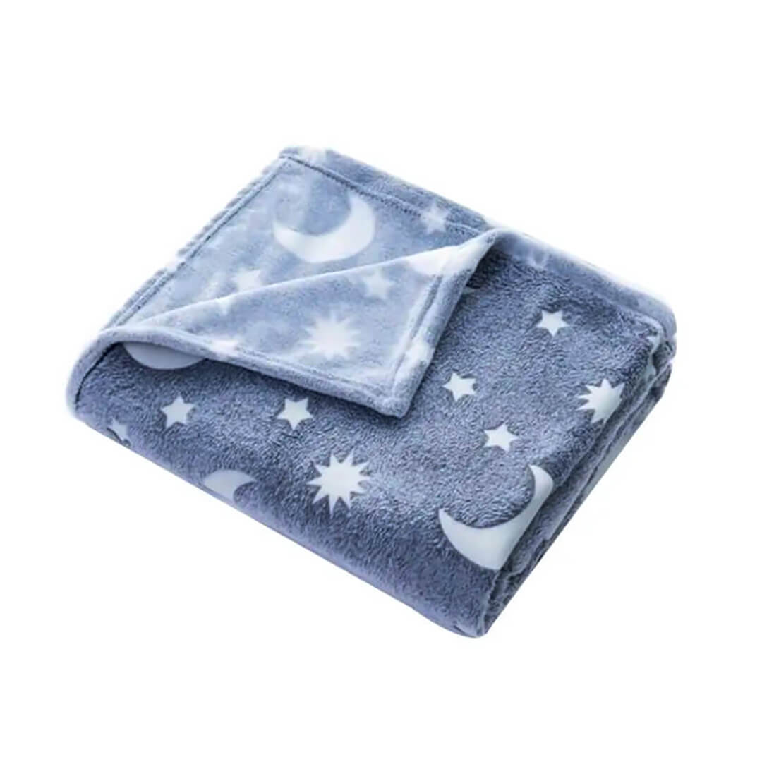 Warm plush blanket with night glow design, 150 x 200 cm