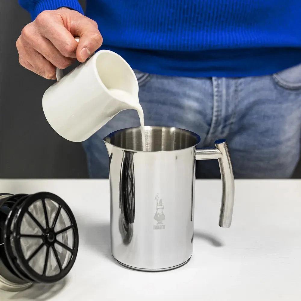 Stainless Steel Manual Milk Frother Milk Frother Stainless Steel Manual Milk Frother Stainless Steel Manual Milk Frother Bialetti