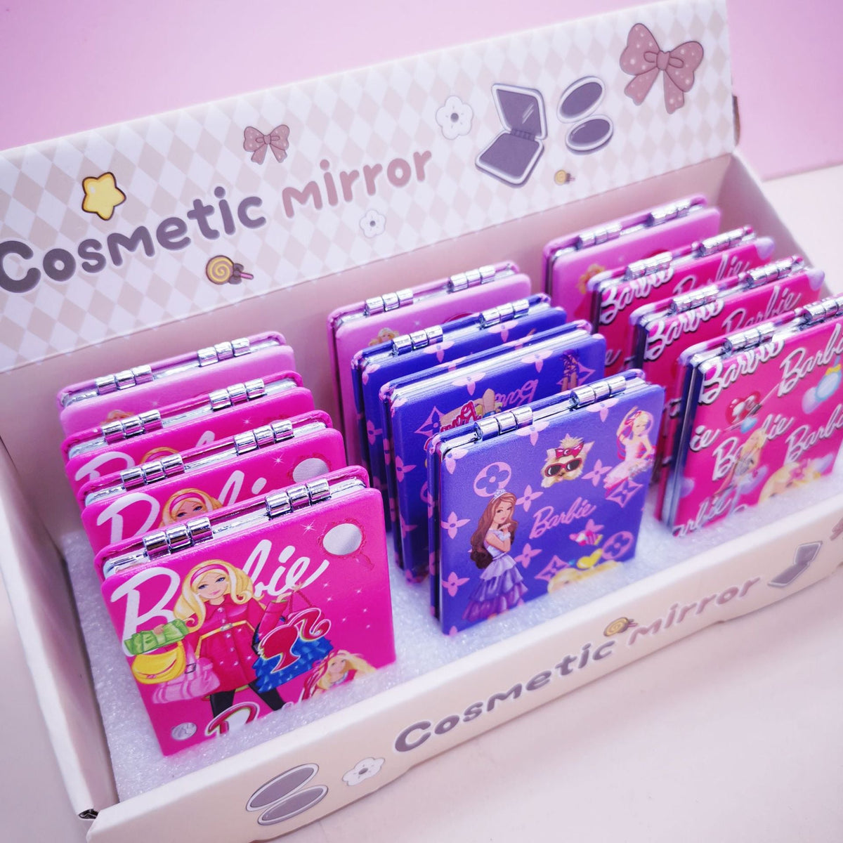 Barbie Pocket Compact Mirror – 3 Assorted Colors, 8.5 × 6 cm