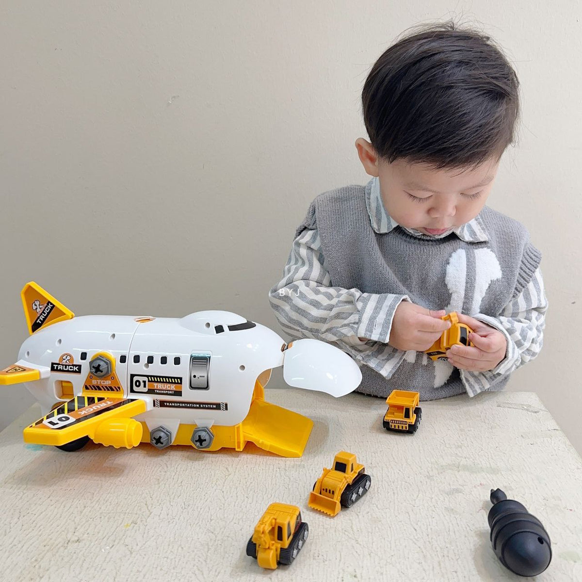 Diy Freight Construction Team Cargo Plane 3+