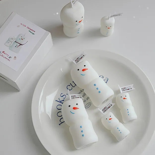 Snowman Scented Candle Gift Set English Pear & Freesia