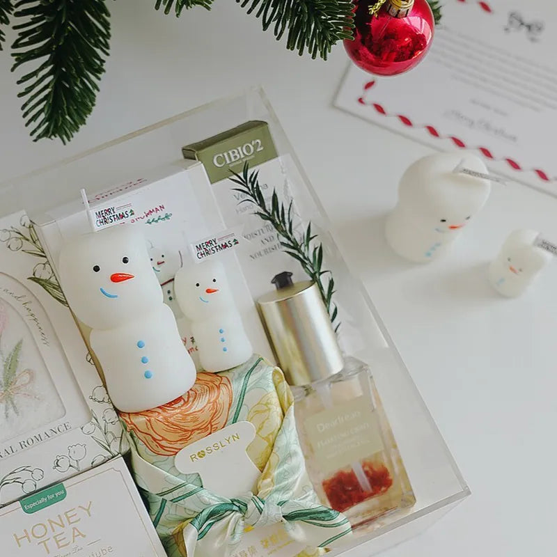 Snowman Scented Candle Gift Set English Pear & Freesia
