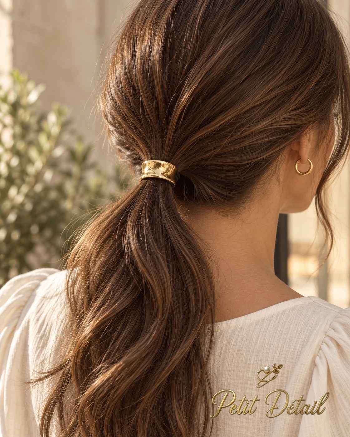 Sculpted Hourglass Gold-Tone Hair Cuff Petit Détail Lebanon