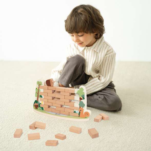 Squirrel Forest Wall Breaking Game