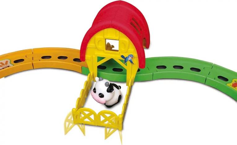 BB Junior Shake It Runner Farm Tractor with Trailer